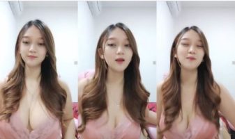 Yuvia Host Imut Seksi Serba Pink